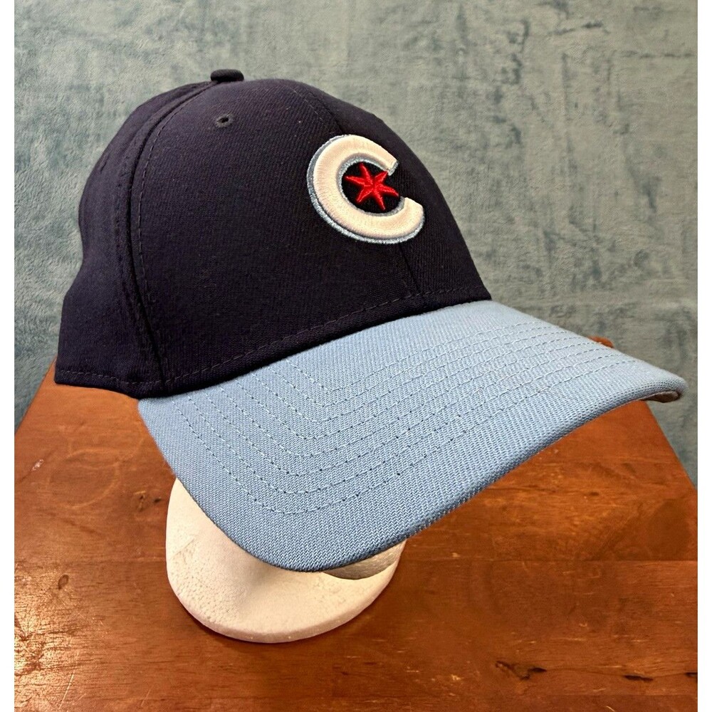 Chicago Cubs New Era City Connect Hat 39THIRTY Wrigleyville Cap Blue M/L LN